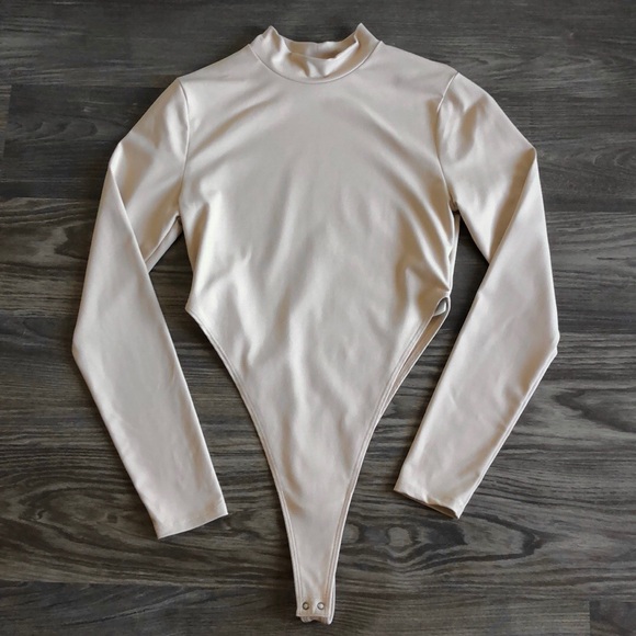 Abercrombie and Fitch Soft Matte Seamless Bodysuit Nude Mock Neck Long Sleeve - Picture 2 of 14